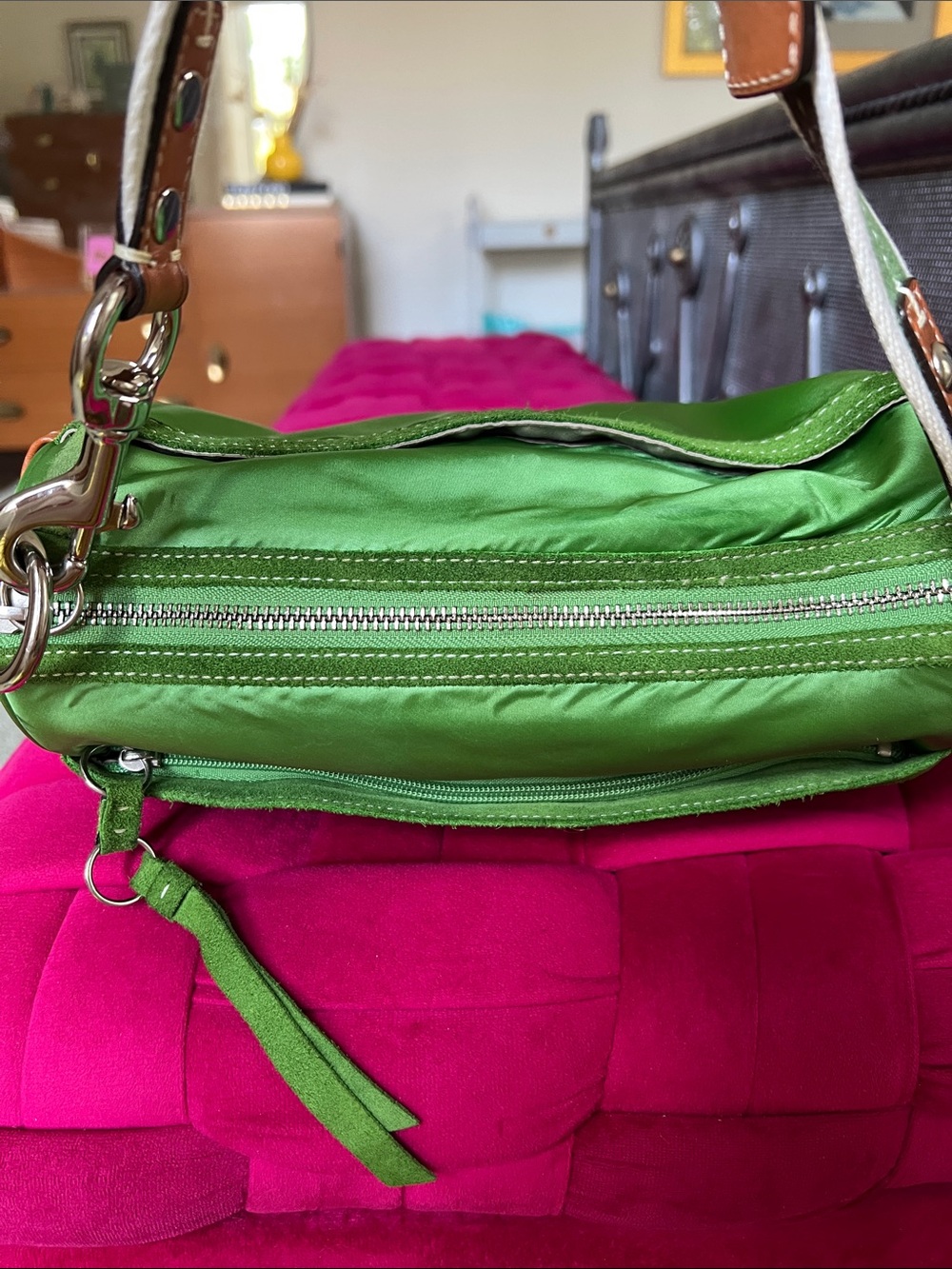 Coach Leatherware Vintage (2006) Barrel Bag-EUC - Picture 13 of 17